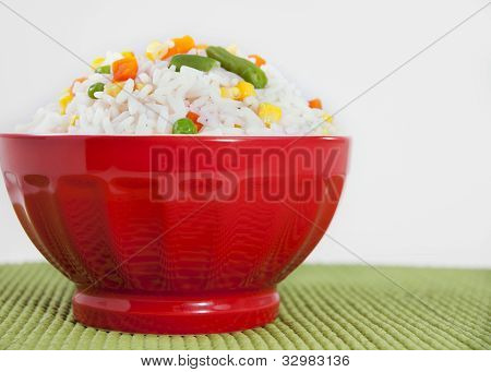 美味米饭和蔬菜