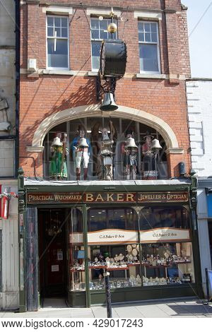 The Baker Jeweller In Gloucester With An Old Father Time Clock With Victorian Figures Taken 24th Apr