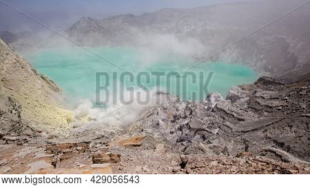 Volcano Ijen. View From Above, Stunning View Of The Ijen Volcano With The Turquoise-coloured Acidic 