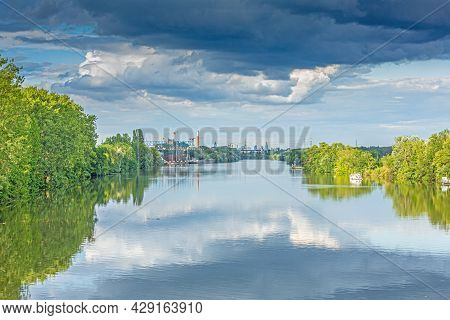 Picture Of The Skyline Of Frankfurt Am Main Taken From A Great Distance From The Main Lock Eddershei