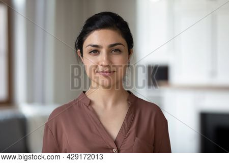Profile Picture Of Young Indian Woman Renter