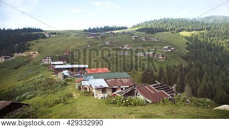 Pokut Plateau, Camlıhemşin, Rize, Turkey, Highland View