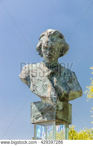 Wroclaw, Poland - June 3, 2021: Bust Of Ignacy Jan Paderewski. Ignacy Jan Paderewski Was A Polish Pi