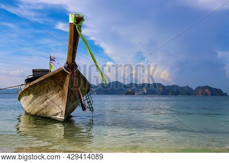 The Traditional Thai Long Boat On The Beach At Koh Samui, Thailand. On A Boat Trip At The Small Isla
