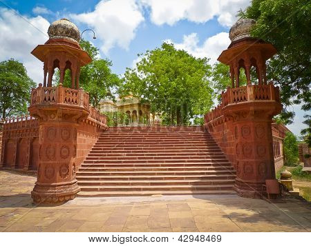 Jaswant Thada 계단
