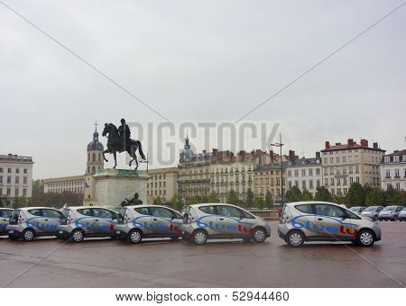 Bluely electrical cars in Lyon, France