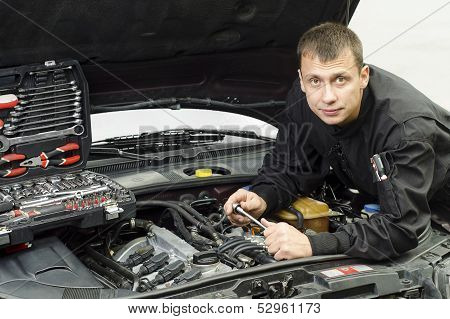 Auto Mechanic