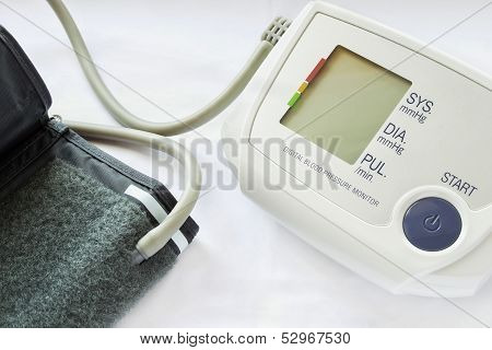 Electronic Tonometer