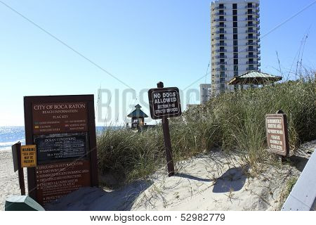 Boca Raton Beach Signs