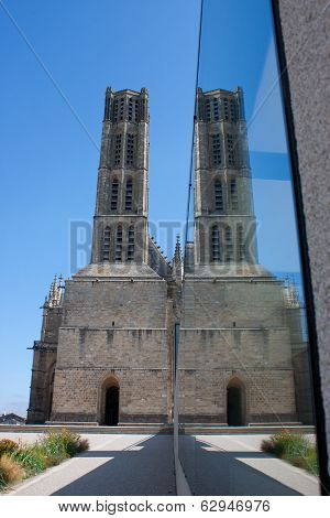 Architecture Symmetry In Limoges