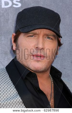 LAS VEGAS - APR 6:  Jerrod Niemann at the 2014 Academy of Country Music Awards - Arrivals at MGM Grand Garden Arena on April 6, 2014 in Las Vegas, NV
