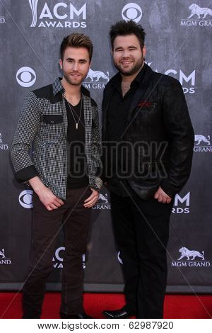 LAS VEGAS - APR 6:  Colton Swon, Zach Swon, The Swon Brothers at the 2014 Academy of Country Music Awards - Arrivals at MGM Grand Garden Arena on April 6, 2014 in Las Vegas, NV