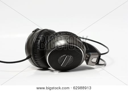 earphones