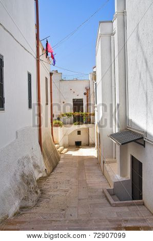 Alleyway. Laterza. Puglia. Italy.