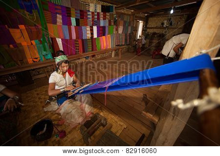 Kayan Lahwi Girl Is Weaving.