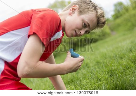 A teenager boy in sportswear run outside