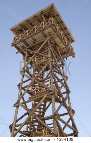 Træ udsigtstårn