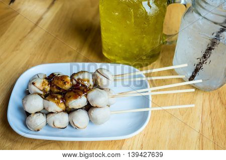 Grilled Meat Ball With Spicy Sauce