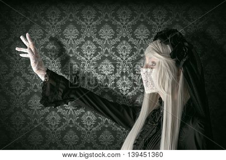 Widow