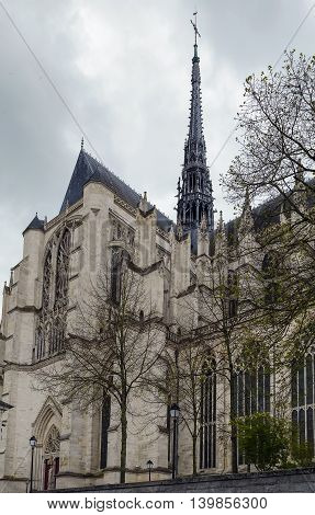 Amiens Cathedral is a Roman Catholic cathedral. The cathedral was built between 1220 and c.1270 and has been listed as a UNESCO World Heritage Site since 1981 France