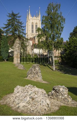 BURY ST EDMUNDS UK - JULY 19TH 2016: A view of the remains of Bury St Edmunds Abbey and St Edmundsbury Cathedral in Bury St. Edmunds on 19th July 2016.