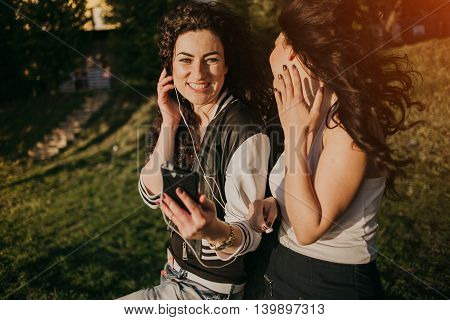 Girls walking around town, sit in cafes and pictures on phones