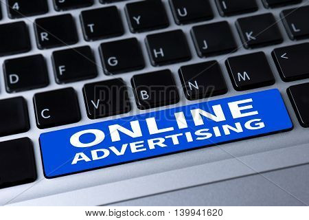 ONLINE ADVERTISING a message on keyboard computer top