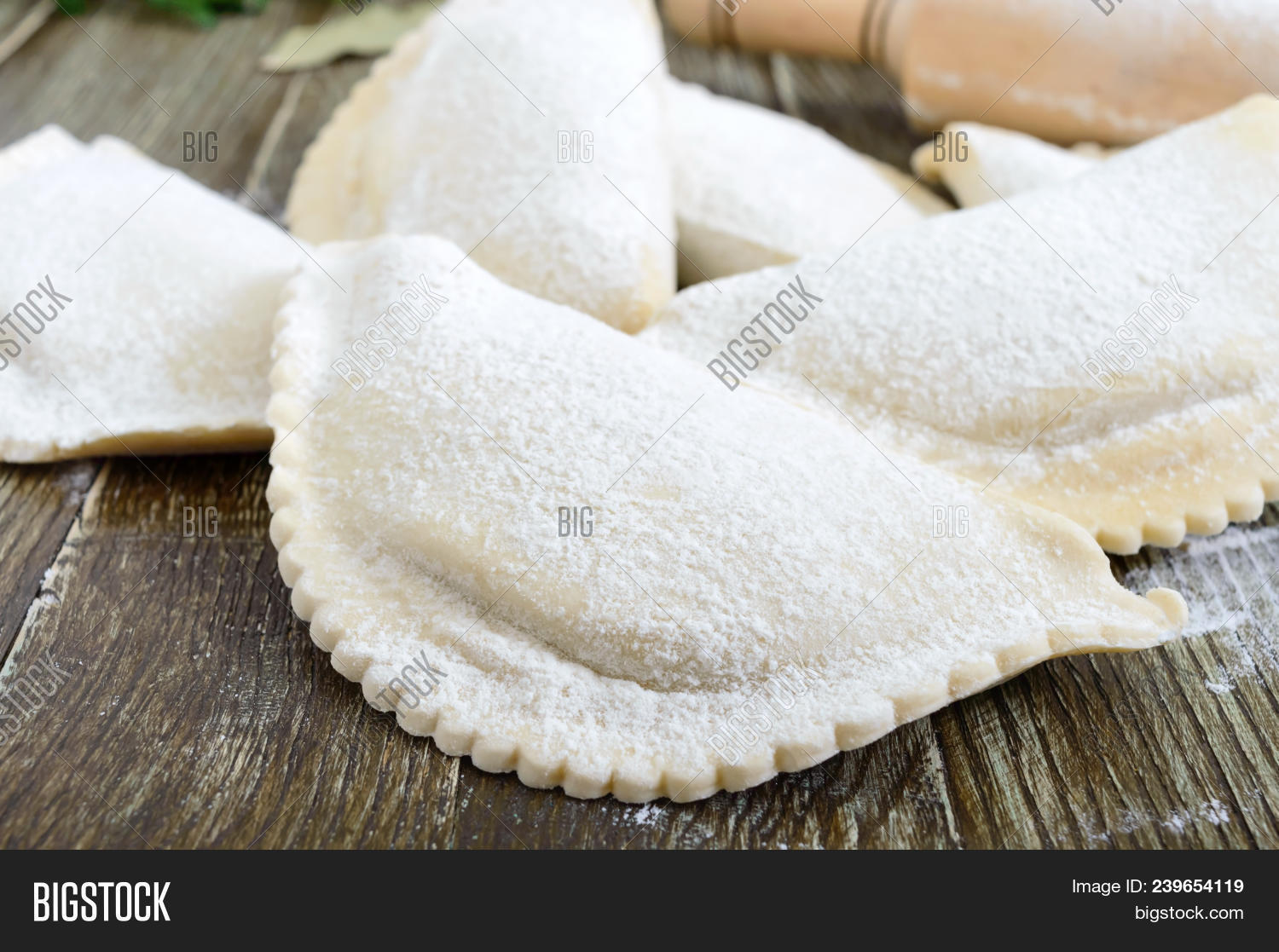 Мороженные чебуреки. Чебуреки заморозка. Чебуреки заморозка. Мороженные чебуреки. Чебуреки полуфабрикаты замороженные.