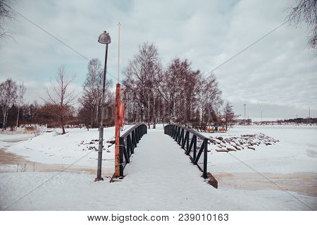 Finland Helsinki, Small Bridge At Tervasaari That Goes Over The Bay In The Middle Of The Islandon. A