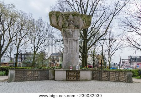 Siedlce, Poland - April 16, 2018: Monument To Soldiers Of Polish Home Army Who Fallen In Fight With 