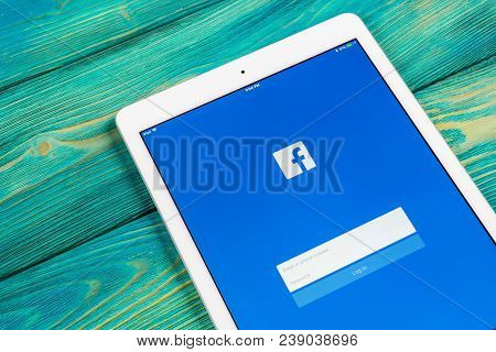 Sankt-petersburg, Russia, April 1, 2018: Facebook Application Icon On Apple Ipad Smartphone Screen C