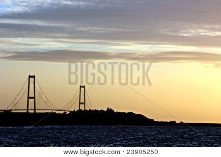 Sort Brigde