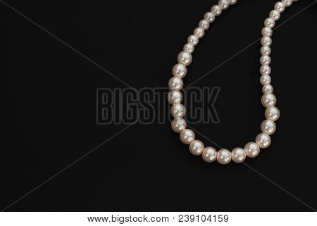 White String Pearls Necklace, Isolated On Black Copy Space Jewellry
