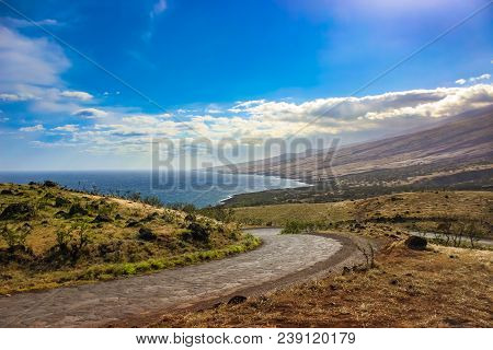 Breathtaking View Of The Coast From The Winding Piilani Highway In Maui, Hawaii