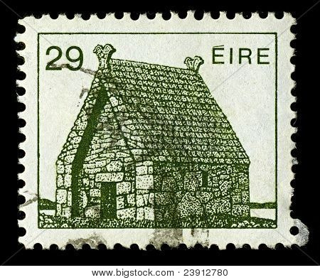 IRELAND-CIRCA 1982:A stamp printed in IRELAND shows image of Oratory of St. Macdara Island, circa 1982.