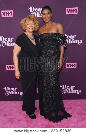 LOS ANGELES - MAY 03:  Gabrielle Union and Theresa Union arrives for the VH1's 3rd Annual 'Dear Mama: A Love Letter to Moms' on May 3, 2018 in Los Angeles, CA                