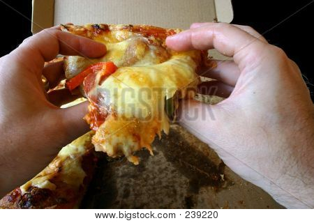 Pizza kutusu yeme