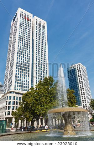 Opernturm, 독일 프랑크푸르트에서에서 스카이 스크 래퍼