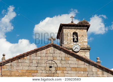 Mittelalterliche Kirche Giebel