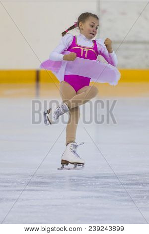 Minsk, Belarus -april 22, 2018: Female Figure Skater From Belarus Mariya Avdeeva Performs Cubs A Gir
