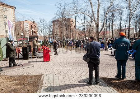 Tyumen, Russia - April 26, 2018: The Festive Event Devoted To The 32nd Anniversary Of Recovery From 