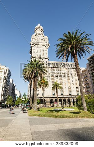 Montevideo, Uruguay - February 03,, 2018: Palacio Salvo In The Center Of The City Of Montevideo, Uru