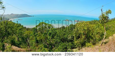 Panoramic View Of Cape Hillsborough With Wedge Island And Reef In Cape Hillsborough National Park In