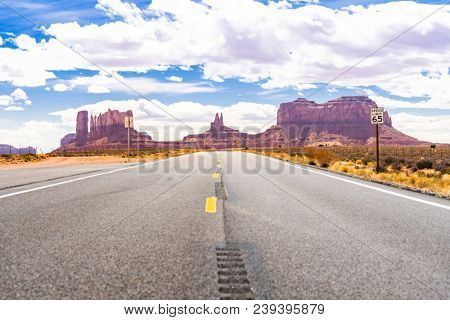 Monument Valley Navajo Tribal Park in Utah USA