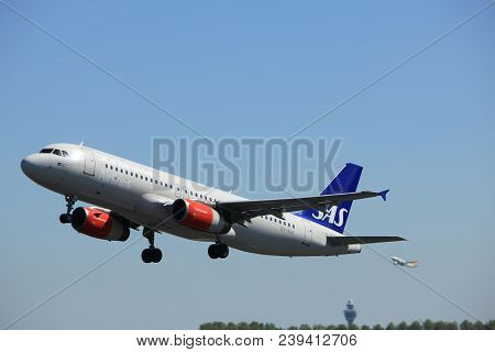 Amsterdam The Netherlands - May 4th 2018:oy-kal Sas Scandinavian Airlines Airbus A320-200 Takeoff Fr