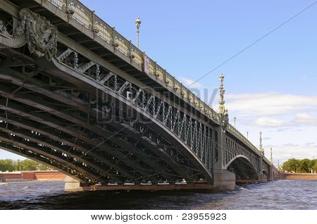 Rusko, Petrohrad, Troitsky most