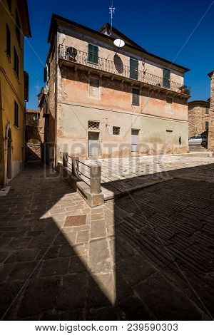 Serre Di Rapolano, Tuscany, Italy - The Ancient Village