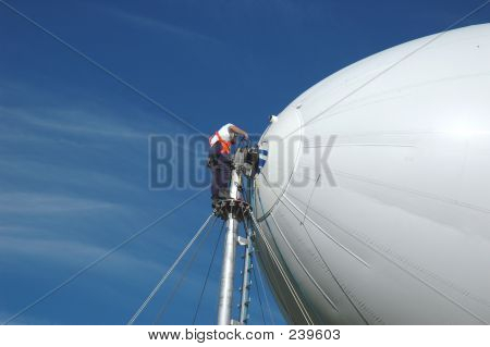 Zeppelin jasné na cestách