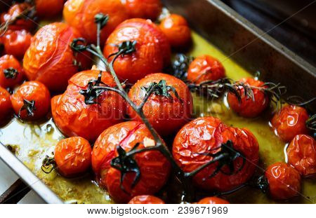 Roasted cherry tomotoes food photography recipe idea