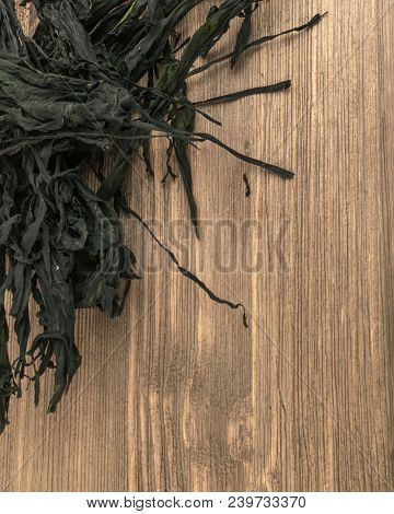 Dry Wakame Seaweed